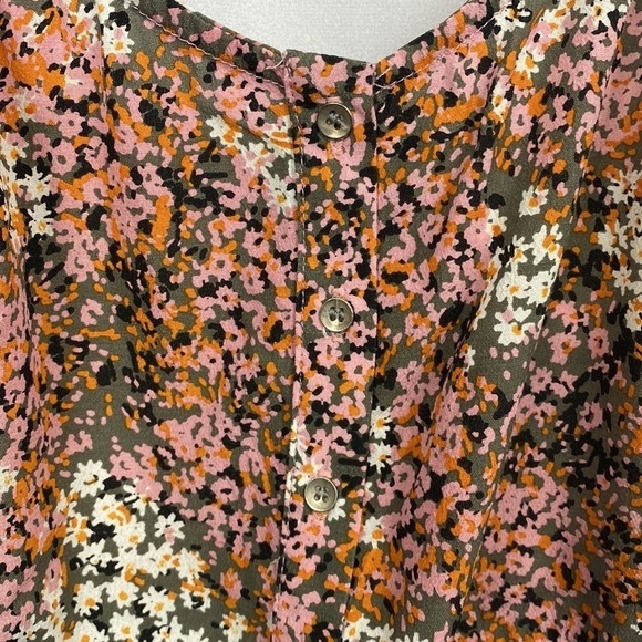 URBAN Outfitters Somedays Lovin Dream Boy Cropped Top - Size Medium - Picture 5 of 11